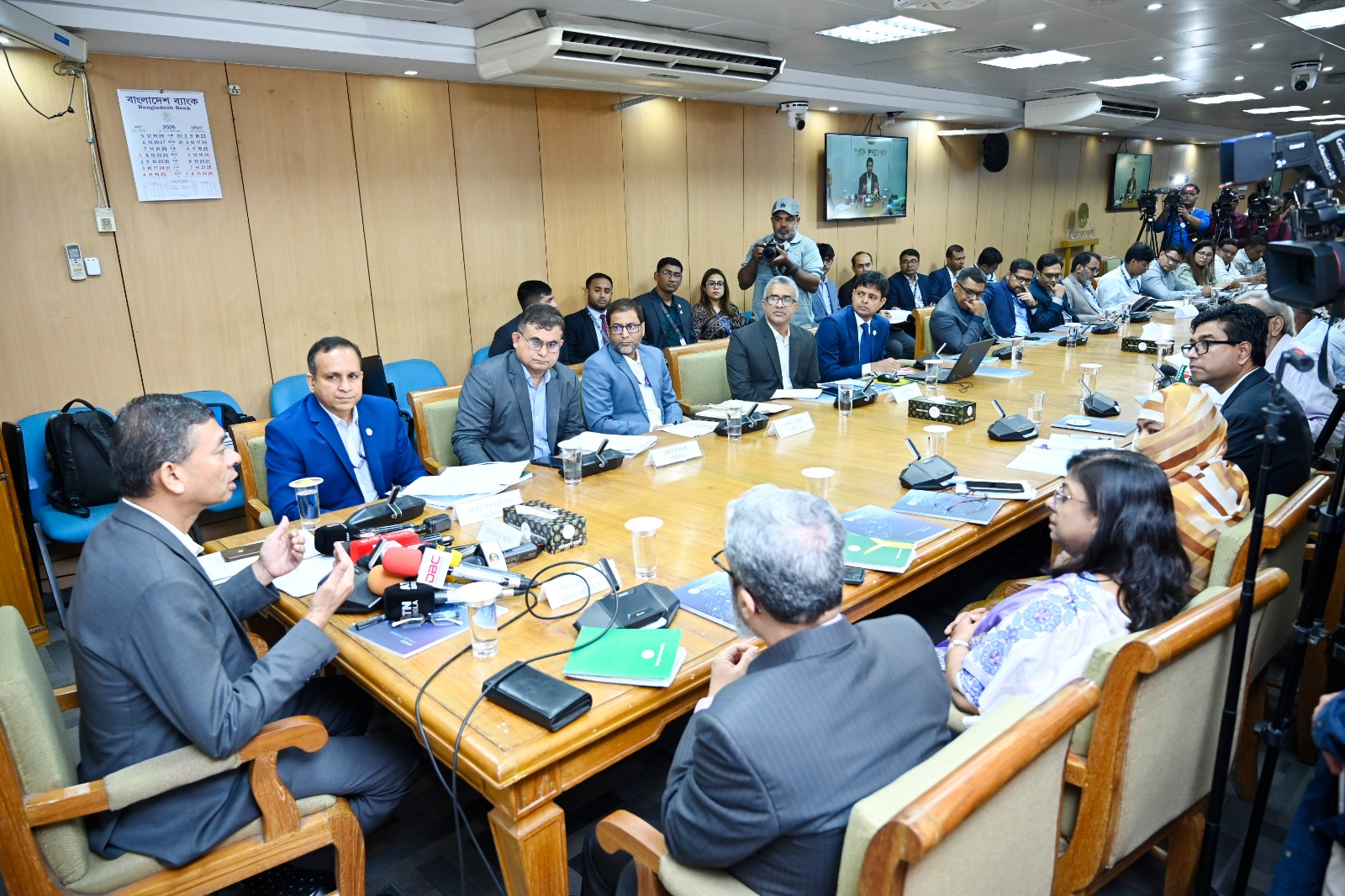 অবৈধ সম্পদ ও অর্থপাচার তদন্তে ৭৬ হাজার কোটি টাকার সম্পদ জব্দ: বিএফআইইউ